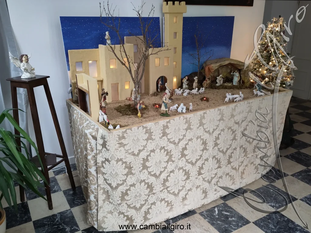 Presepe con tovaglia da scarti di tappezzeria